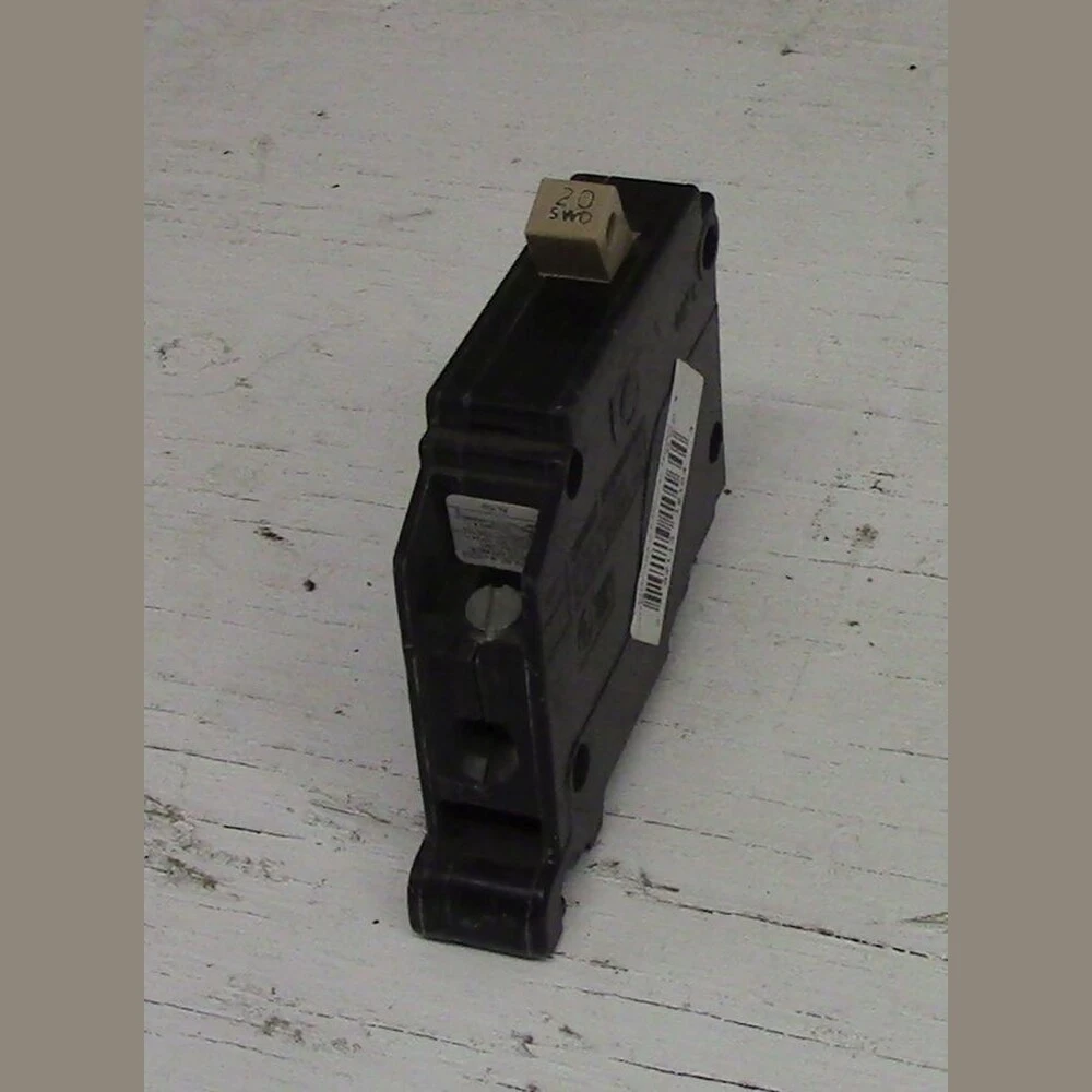 Cutler Hammer 1 Pole 20 Amp Type CH Push-in Breaker