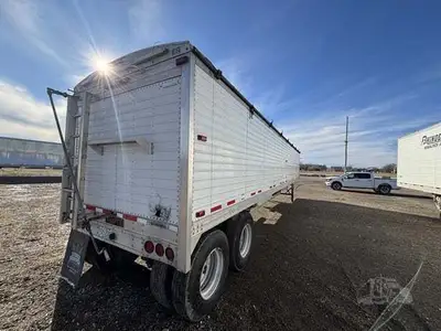 Used 2020 TIMPTE 42-foot Hopper Bottom Grain Hopper Trailers Iowa US | Wind River Equipment Finance LLC #1557938