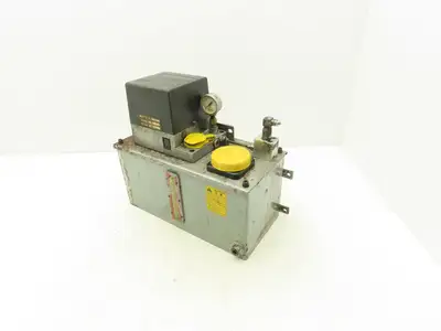 SKF MKU12-BW6-OI18+PSI Lubrication Pump Machine Oiler 6.7L Tank 0.1 L/Min 200V