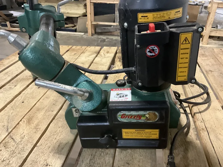 Used _UNKNOWN_ _UNKNOWN_ Power Feeders (Woodworking) Ohio US | AW Machinery, LLC. #904272