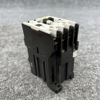 Used Allen-Bradley 100-A24NZ*3 PLC Contactors California US | Davliegogo LLC #1708157