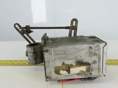 Barber-Coleman EA57 Actuator 0.65A 12V 60Hz 40W 1-1/2 NPT