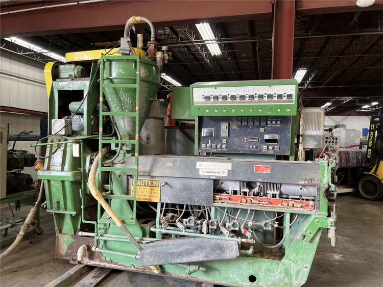 Used DAVIS STANDARD 350H III Extruders | Arlington Machinery #875646