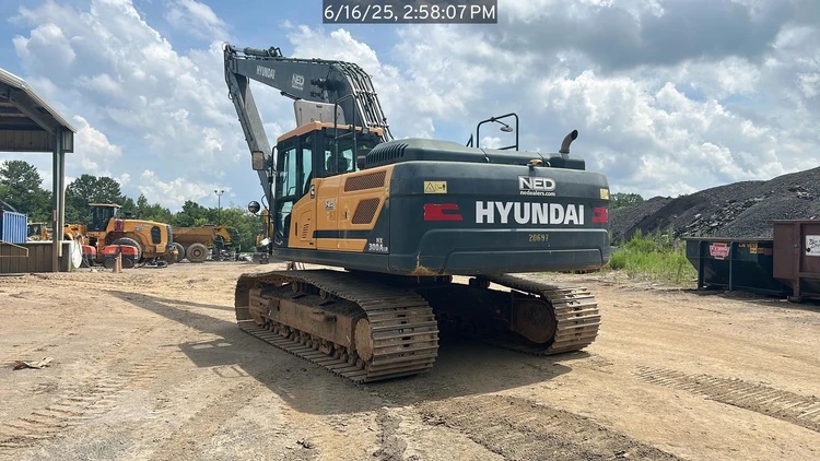 Used 2022 HYUNDAI HX300A LR Crawler Excavators North Carolina US | National Equipment Dealers #1422426