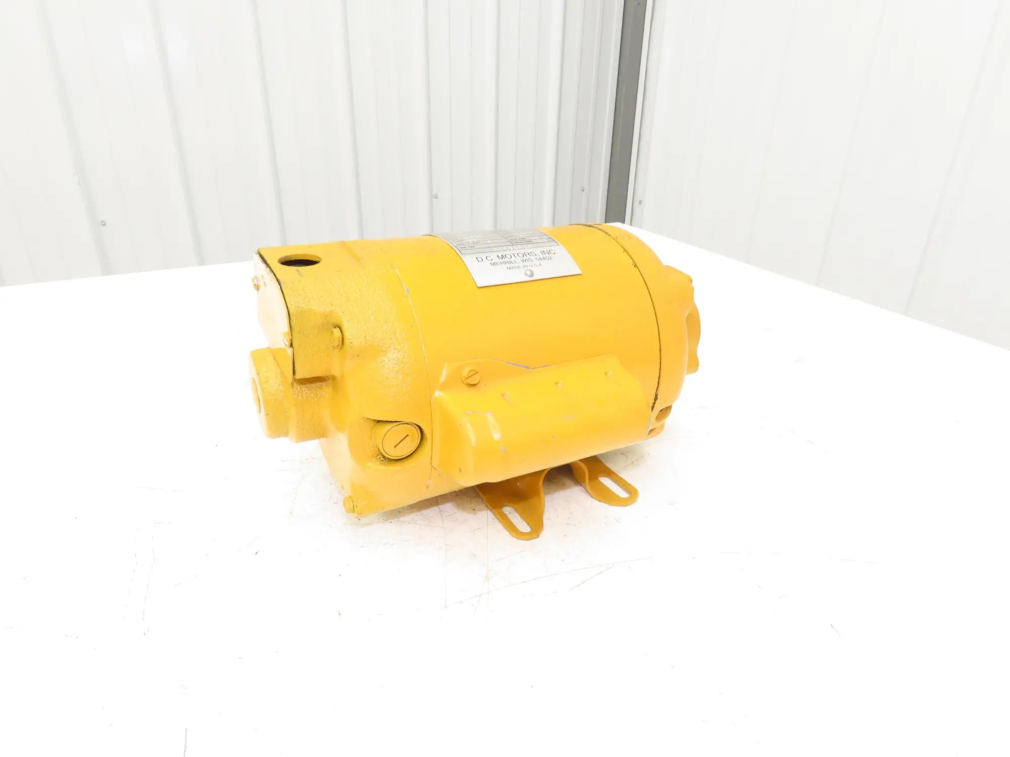 DC Motors Inc 190M94CW DC Pump Motor 28V 3/4Hp 31A 3450 RPM 56 Frame Slot Shaft