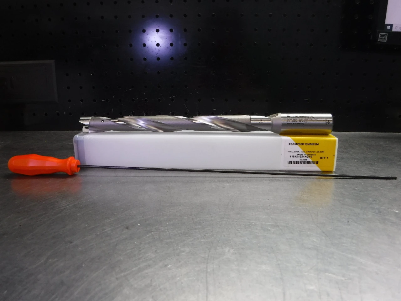 Kennametal KSEM 20mm Coolant Thru Indexable Drill KSEM200R10WN25M (LOC1803C)