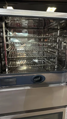 REFURBISHED Rational Gas Combi Oven MODEL SCC WE 62G Gas Combi Oven double