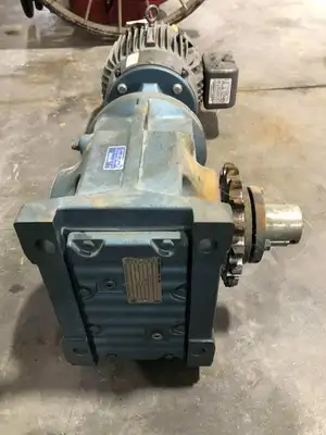 Sew-Eurodrive K87AM213 3HP Gear Drive/Speed Reducer 79.34:1 6000RPM 3PH
