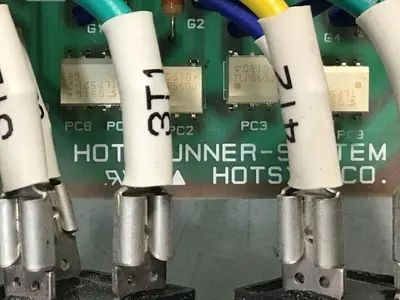 USED HOTSYS HOT-RUNNER SYSTEM