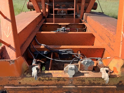 Used GRAVEL SPREADER _UNKNOWN_ Misc Spreaders Michigan US | Miedema Asset Management Group #1320840