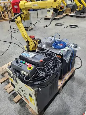 USED 2013 FANUC ARCMATE 100IC/6L