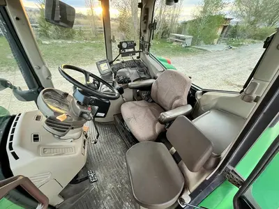USED 2009 JOHN DEERE 7330 PREMIUM