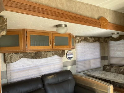 Used 2007 MAKO 29 FRBW Campers, Caravans, Motorhomes Michigan US | Miedema Asset Management Group #1437549
