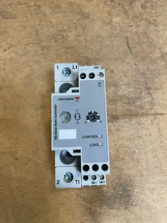 Used CARLO GAVAZZI CARLO GAVAZZI RGS1P60K50ED PLC Processors | Palmetto Automation #1156342