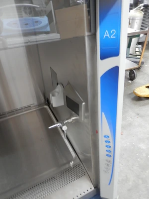 Used LABCONCO _UNKNOWN_ Biosafety Cabinets California US | Biotech Equipment Sales #1464673