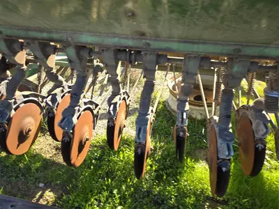 USED 1986 JOHN DEERE 8300
