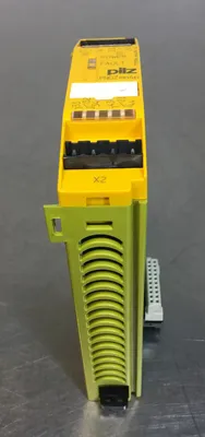 PILZ PNOZ mo4p SAFETY RELAY 773536 SAFETY MODULE 5B-3