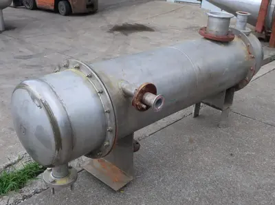 SPC7214  Distillation Column and Still APV bubble cap tray distillation column, 15 trays, Stainless Steel