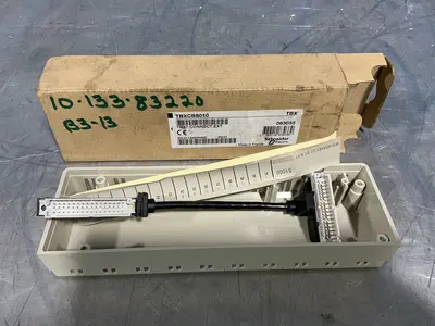 Used SCHNEIDER ELECTRIC TBXCBS010 Connector Accessories Ohio US | HGR 24 #1547104