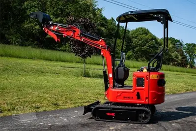 USED 2024 GroundHog BH14G