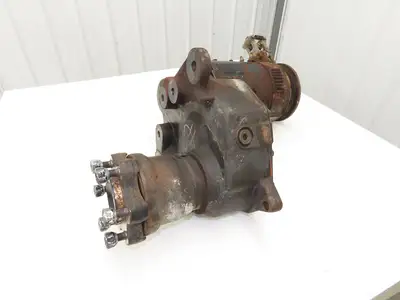 Toyota 14120-12181-71 Forklift Left Front Drive Axle & Motor 5-Lug Off 5FBE15