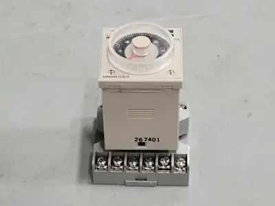 USED OMRON H3CR-A