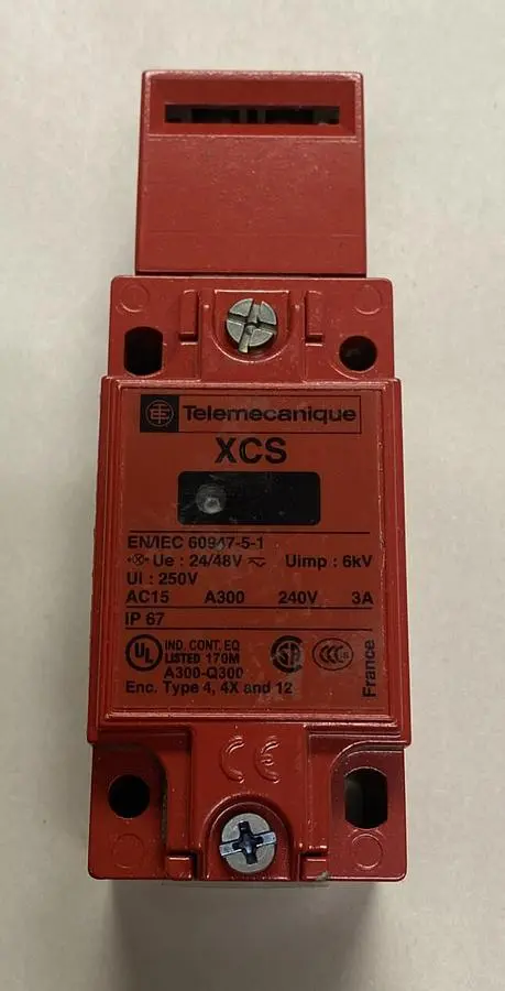 New | in-Stock TELEMECANIQUE XCSA713 Miscellaneous Equipment (Electrical & Power) | Surplus Asset Holdings #1196084
