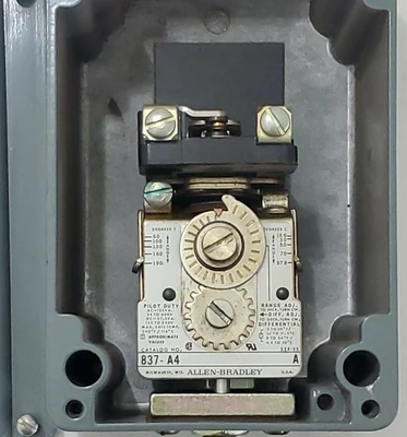 NEW Allen-Bradley 837-A4J