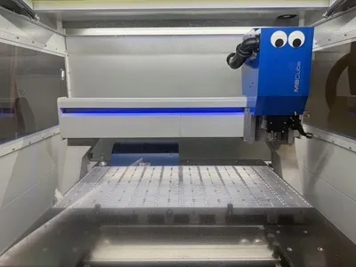 2019 DATRON M8CUBE Vertical Machining Centers | Machinery Network (2)