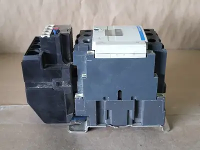 USED SCHNEIDER ELECTRIC LC1D4011