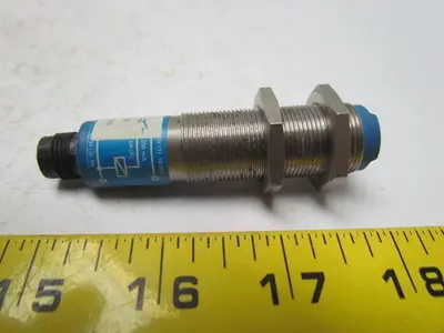 Wenglor Sensoric HD11VB2 Reflex sensor 100mm w/ background suppression 10-30VDC
