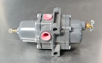Emerson Fisher 67CFR -1663-38672 Pressure regulator 250 psi Loc6C5