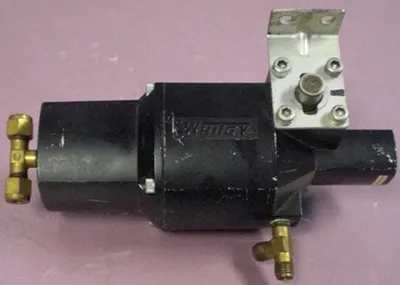 QTY. 1. WHITEY PNEUMATIC VALVE ACTUATOR MODEL: 153...