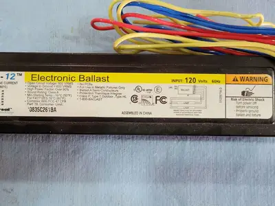 USED UNIVERSAL LIGHTING B234SR120M-A BASIC-12