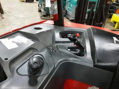 USED 2022 RAYMOND 425-C50QM