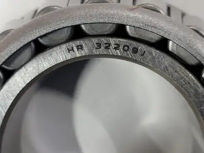 Single Row Tapered Roller Bearing HR 32209J