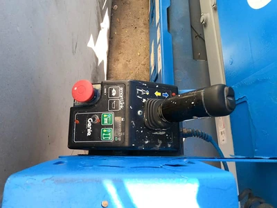 USED 2016 GENIE GS-3246