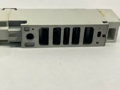 Used SMC Pneumatic Compressed Air Solenoid Valve 5 Port Solenoid Valves Michigan US | Maverick Industrial Sales #1399821