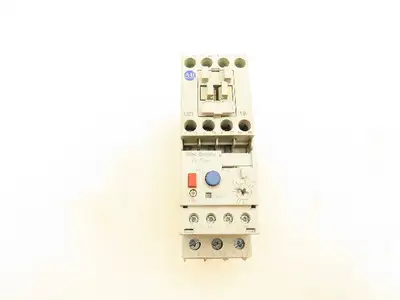 Allen Bradley 100-C09D10 Contactor 24VDC Coil w/Overload Relay 690V 32A Ser.C