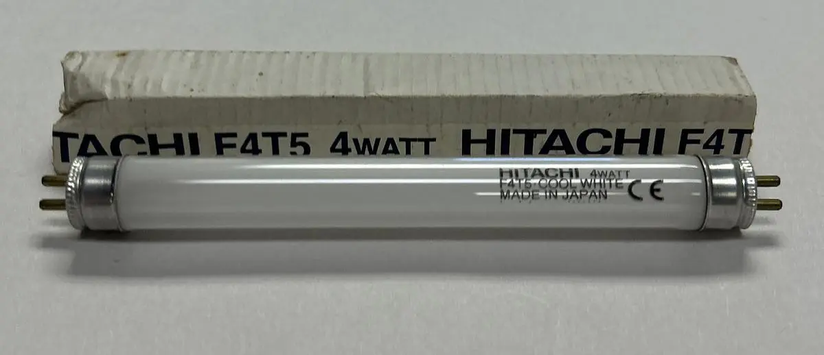 New | in-Stock HITACHI F4T5 Lamps Ohio US | Surplus Asset Holdings #1249608