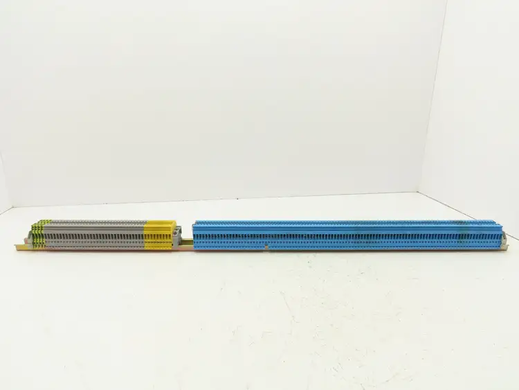 Used ENTRELEC _UNKNOWN_ Terminal Blocks Indiana US | Arrow Industrial #650888