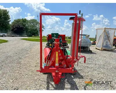 Used FARM KING _UNKNOWN_ Feed Bunkers Iowa US | Keast Enterprises #1360257