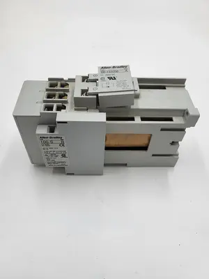 Used ALLEN-BRADLEY ALLEN BRADLEY CONTACTOR 100-C30ZQ10 / 100-C30Z*00 / 100-FSD250 PLC Contactors | ND Industrial Surplus #1215804