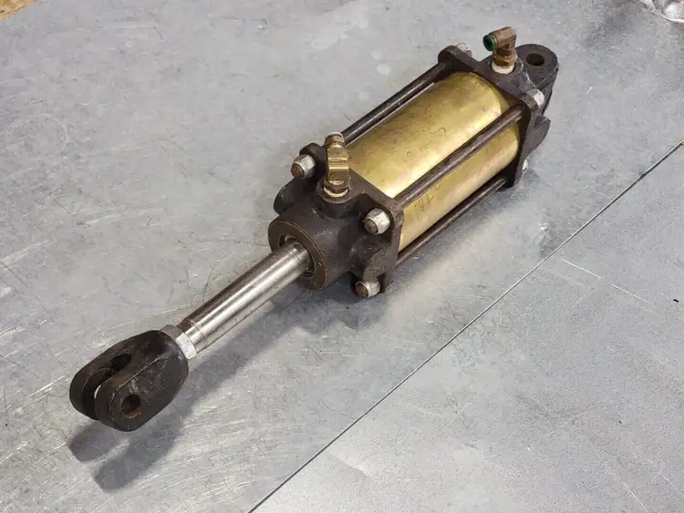 Used ROYAL ELECTRIC _UNKNOWN_ Parts (Hydraulics and Pneumatics) British Columbia CA | Lenmark #267831