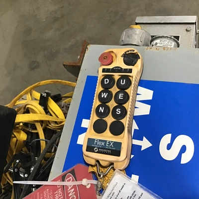 BUDGIT BEHCO310 Chain Hoist 3 Ton Capacity 2.5HP 50/60Hz 3PH 10fpm Speed w/Motor