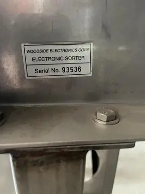 USED WECO / WEIGHRIGHT / A&B BERRYTEK TWO-VIEW COLOR/SOFT SORTER