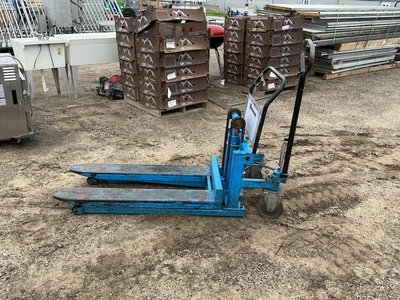 Used _UNKNOWN_ _UNKNOWN_ Pallet Jacks Michigan US | Miedema Asset Management Group #1414686