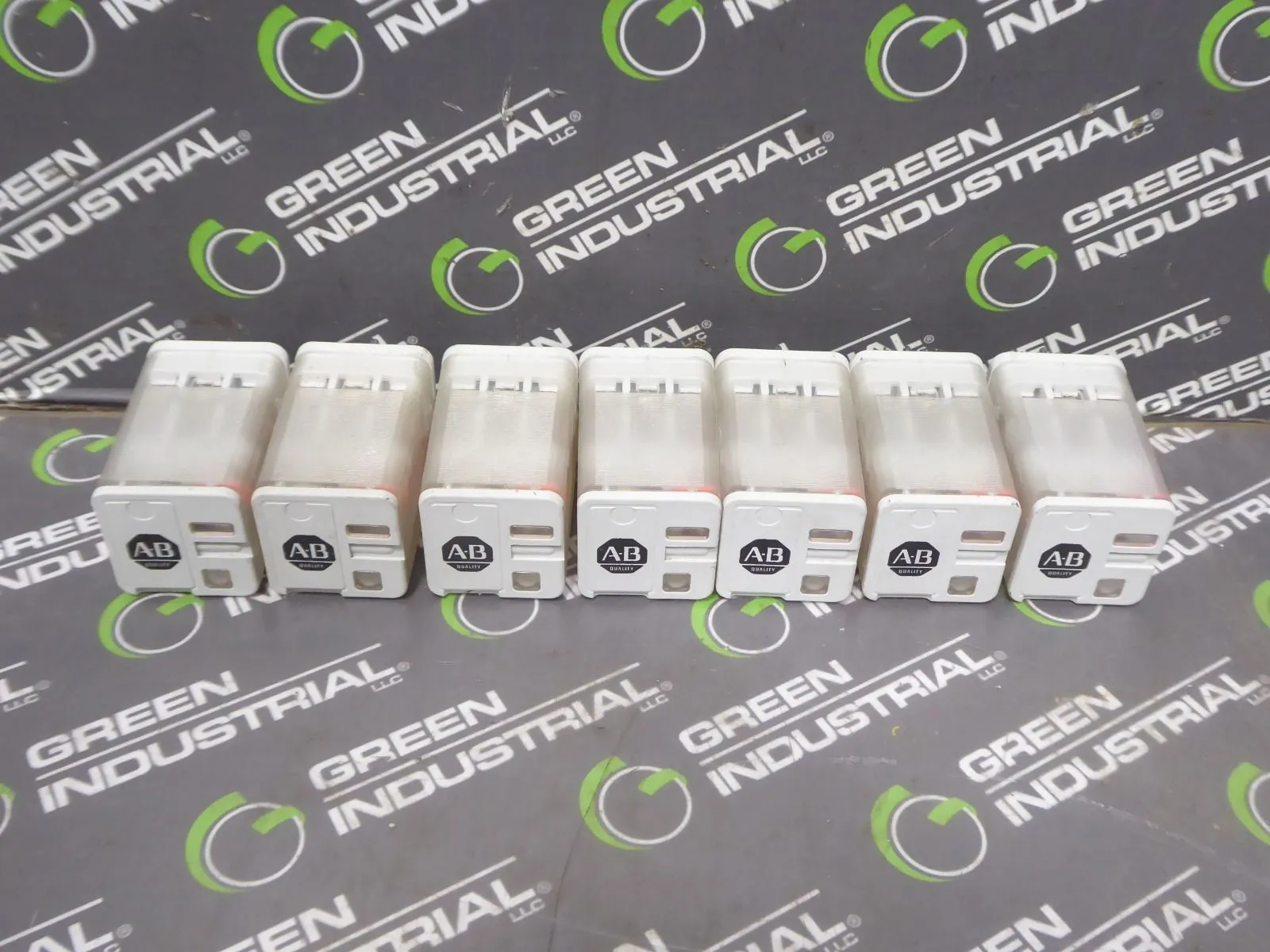 Lot of 7 Allen Bradley 700-HA33A1 GP Tube Base Relay Modules Series A Used