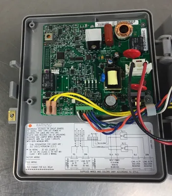 Cooper LCR3102 Power Systems Controller L343031223PB00 Loc.3A