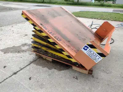 Used Scott Handling 51x51 inch Tilt Table 4000LB Capacity Tilters Michigan US | Maverick Industrial Sales #1401208